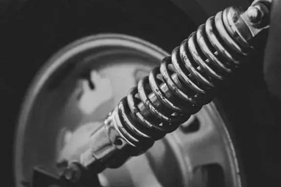 تعمیر کمک فنر